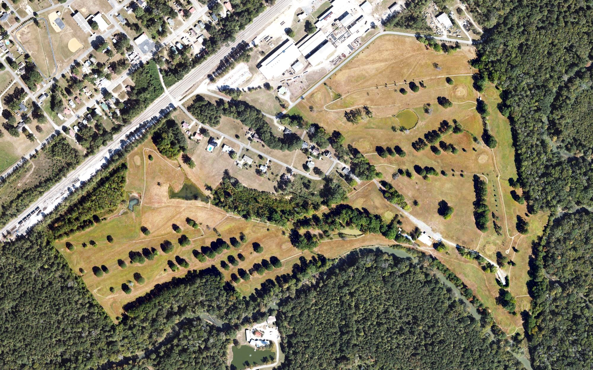 Aerial view of Attalla Country Club, AL