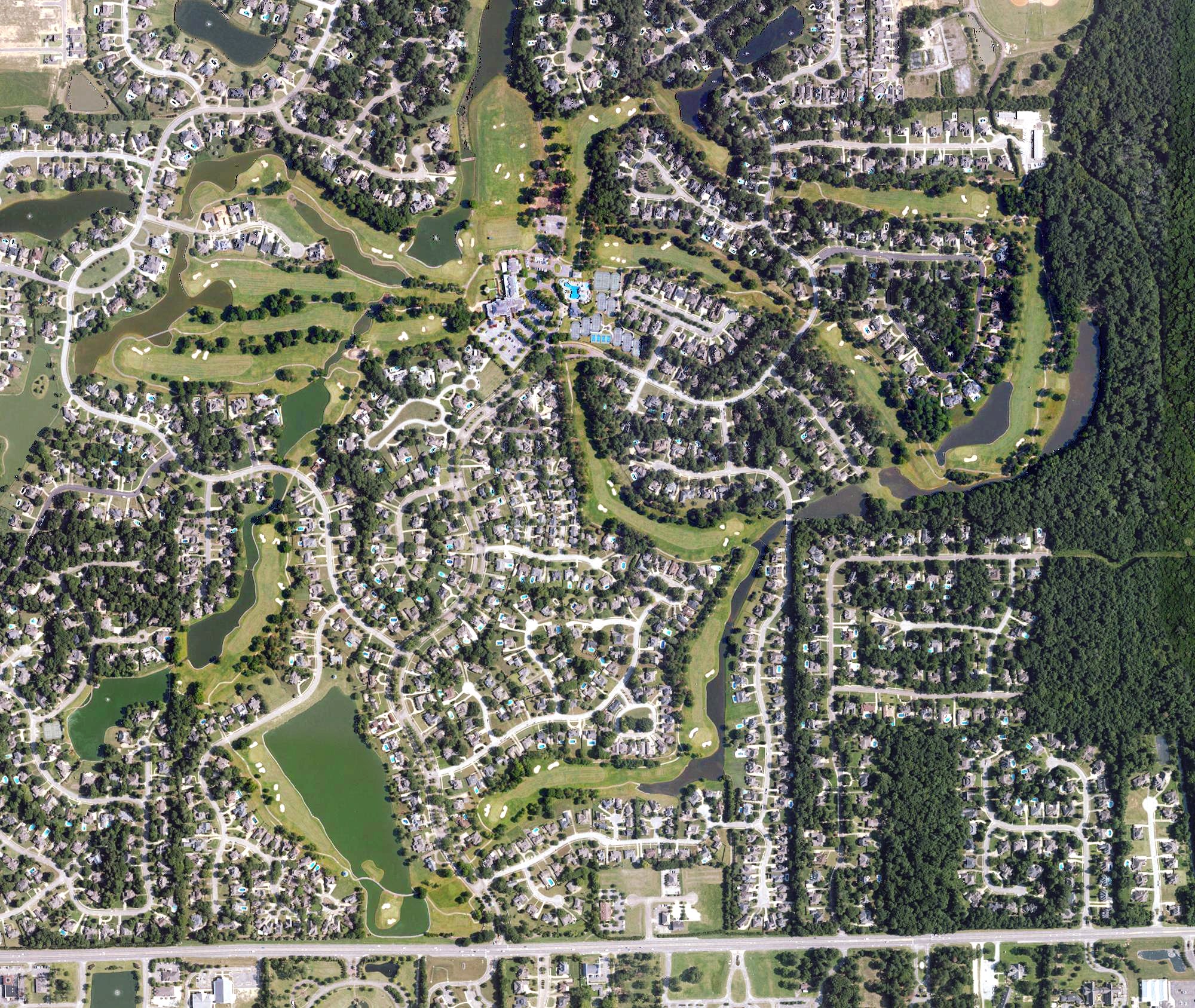Aerial view of Wynlakes Golf and Country Club, AL