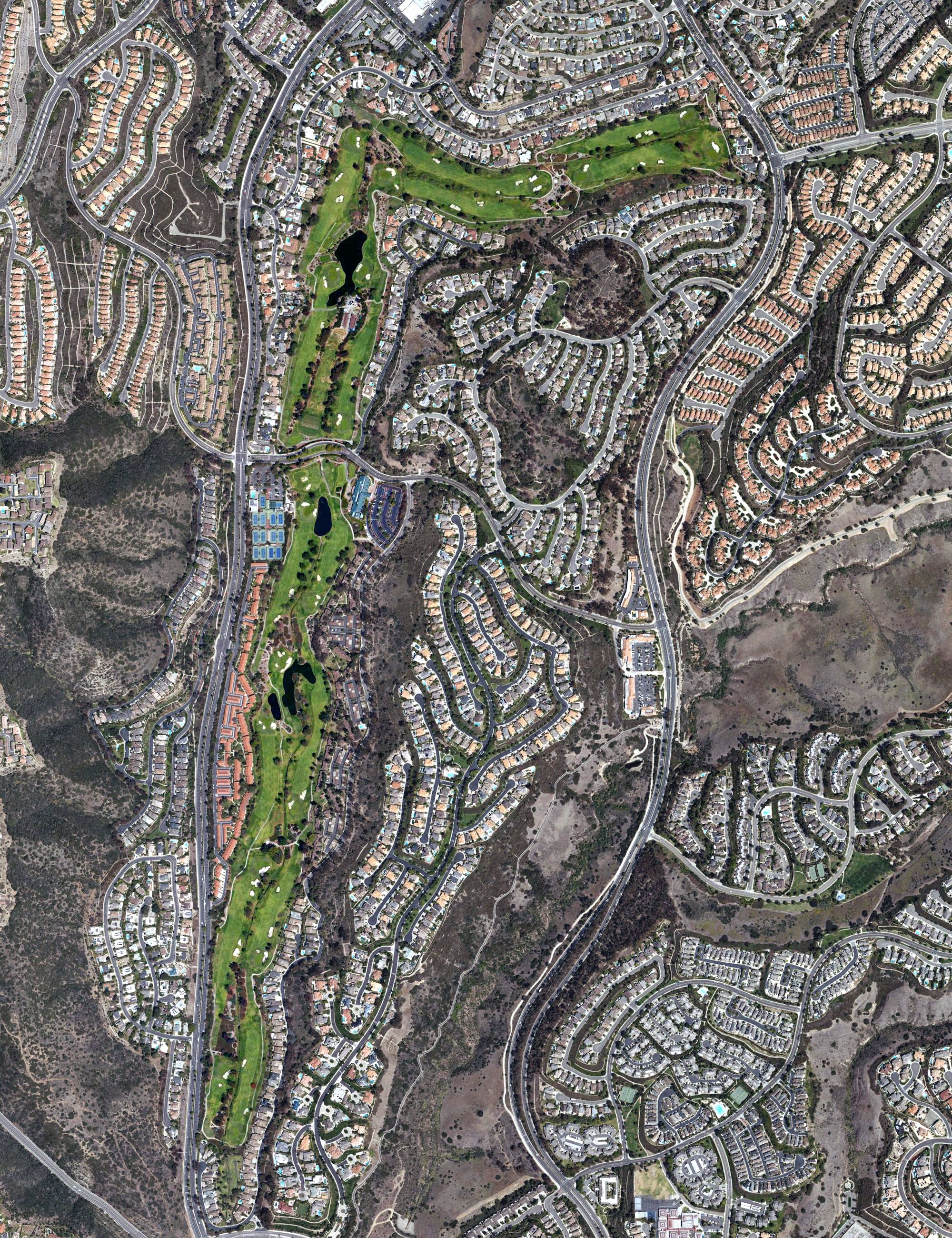 Aerial view of El Niguel Country Club, CA
