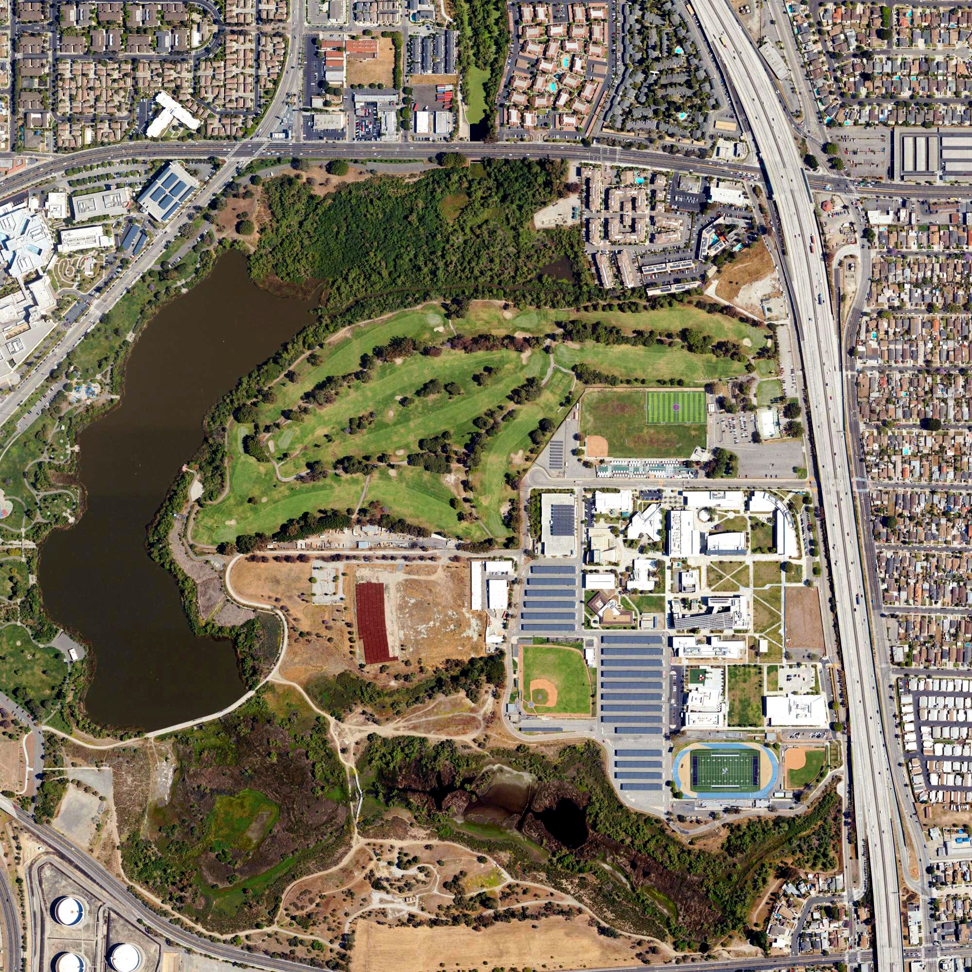 Aerial view of Harbor Park Municipal Golf Course, CA