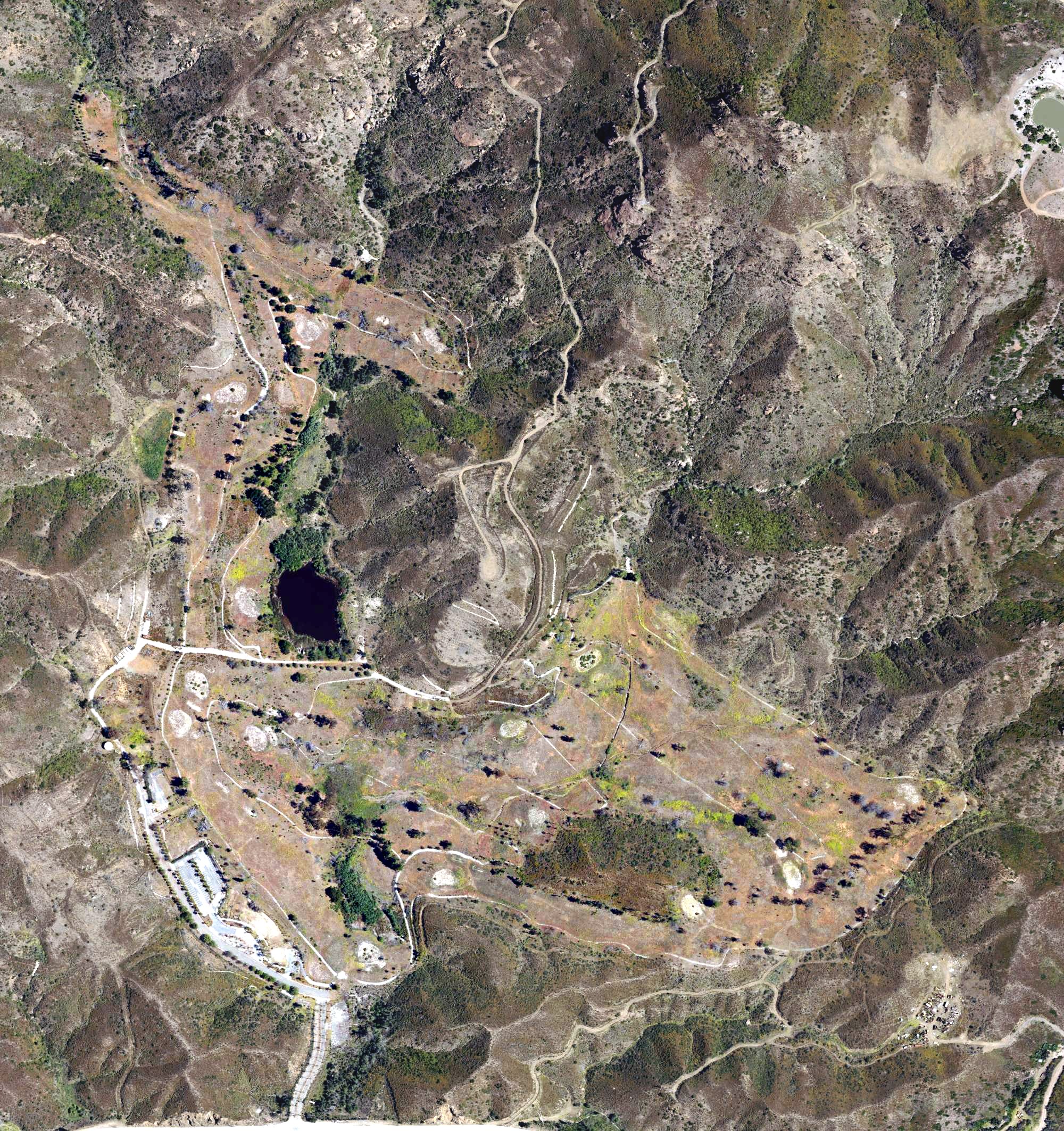 Aerial view of Malibu Golf Club, CA