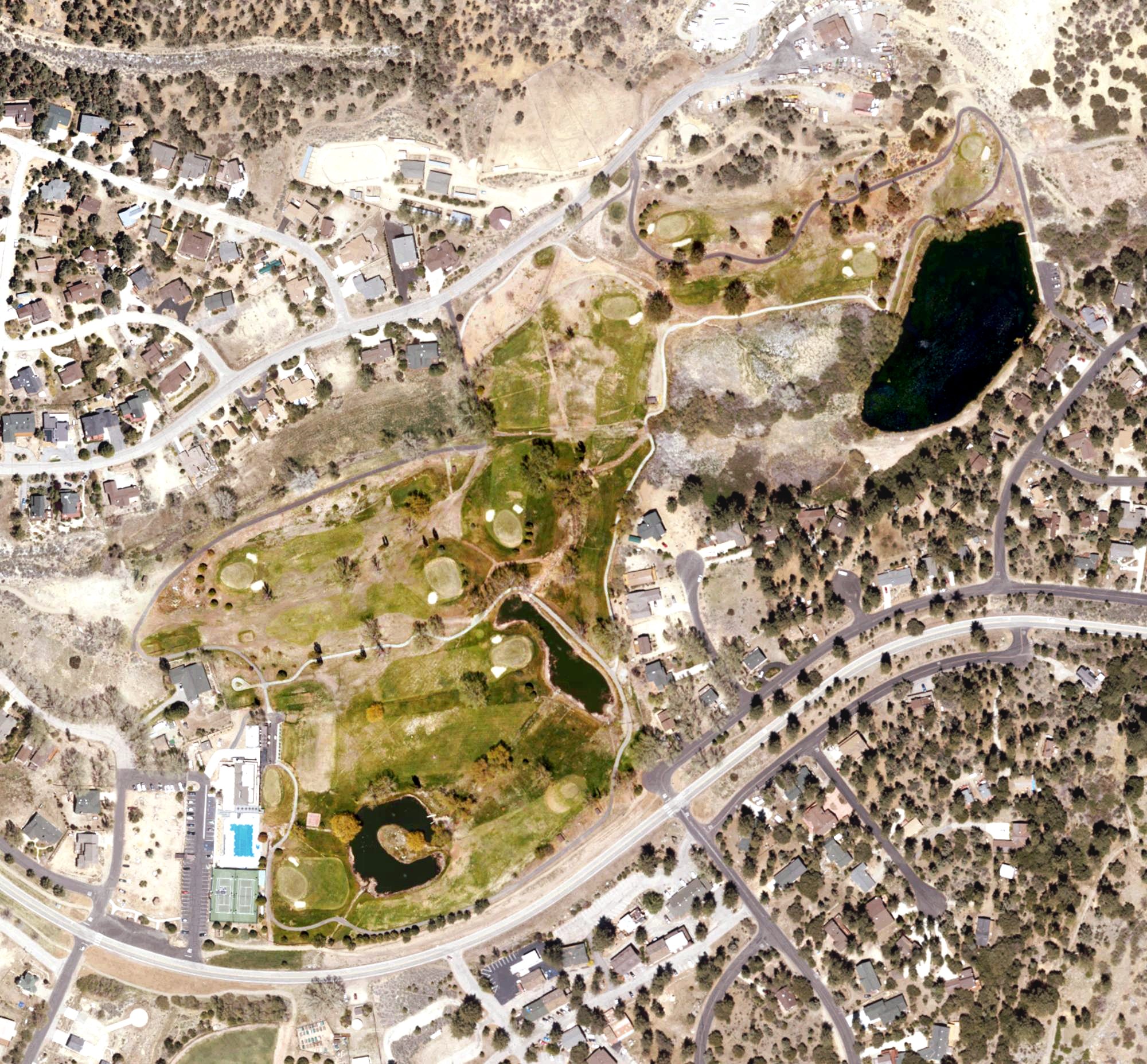 Aerial view of Pine Mountain Golf Club, CA