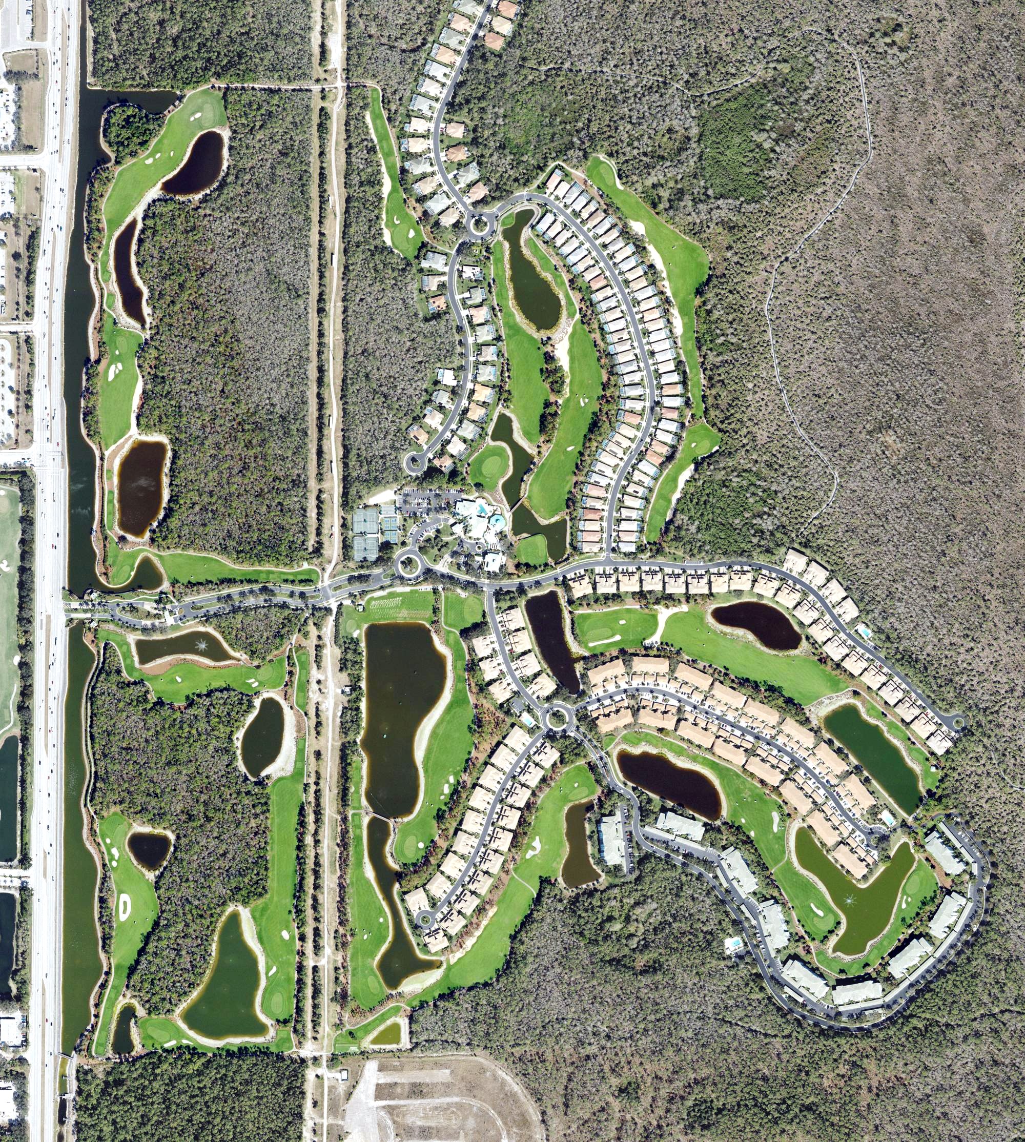 Aerial view of Forest Glen Golf & Country Club, FL