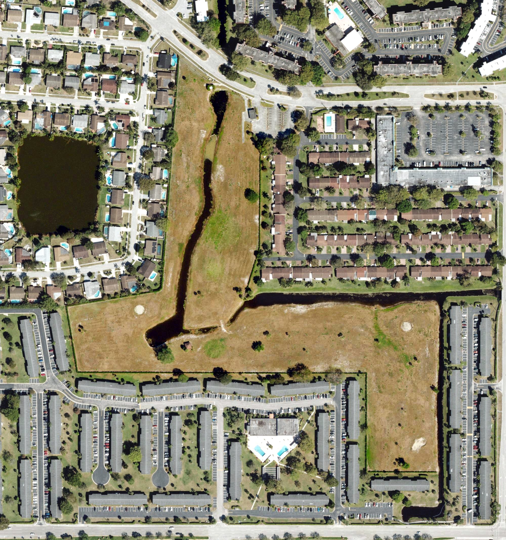 Aerial view of Margate Executive Golf Course, FL