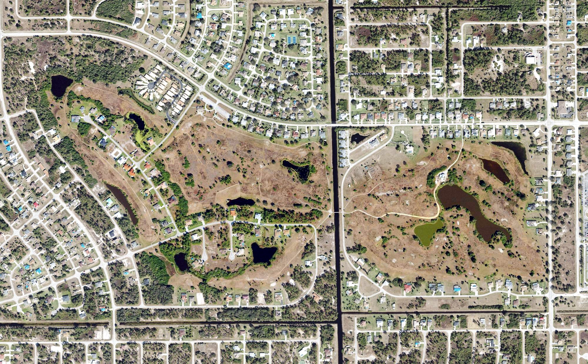 Aerial view of Mirror Lakes Golf Club, FL