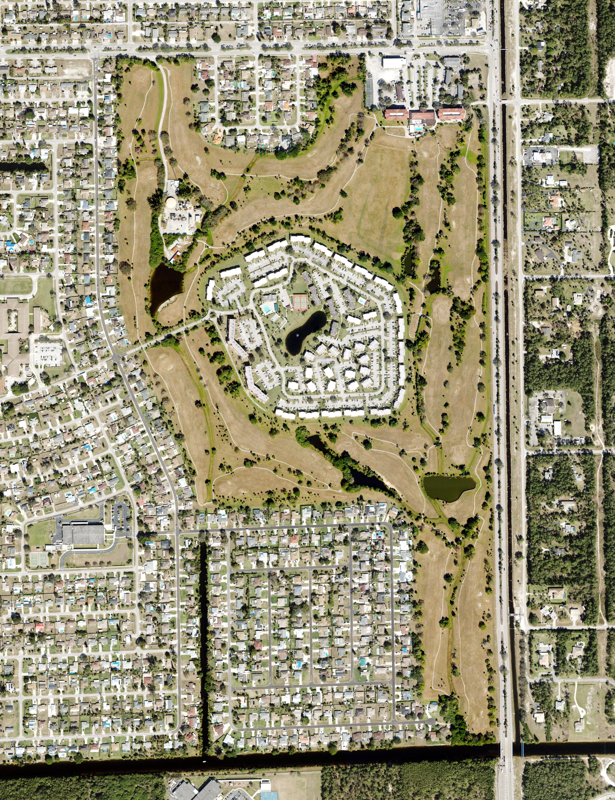 Aerial view of Quality Inn & Suites Golf Resort, FL