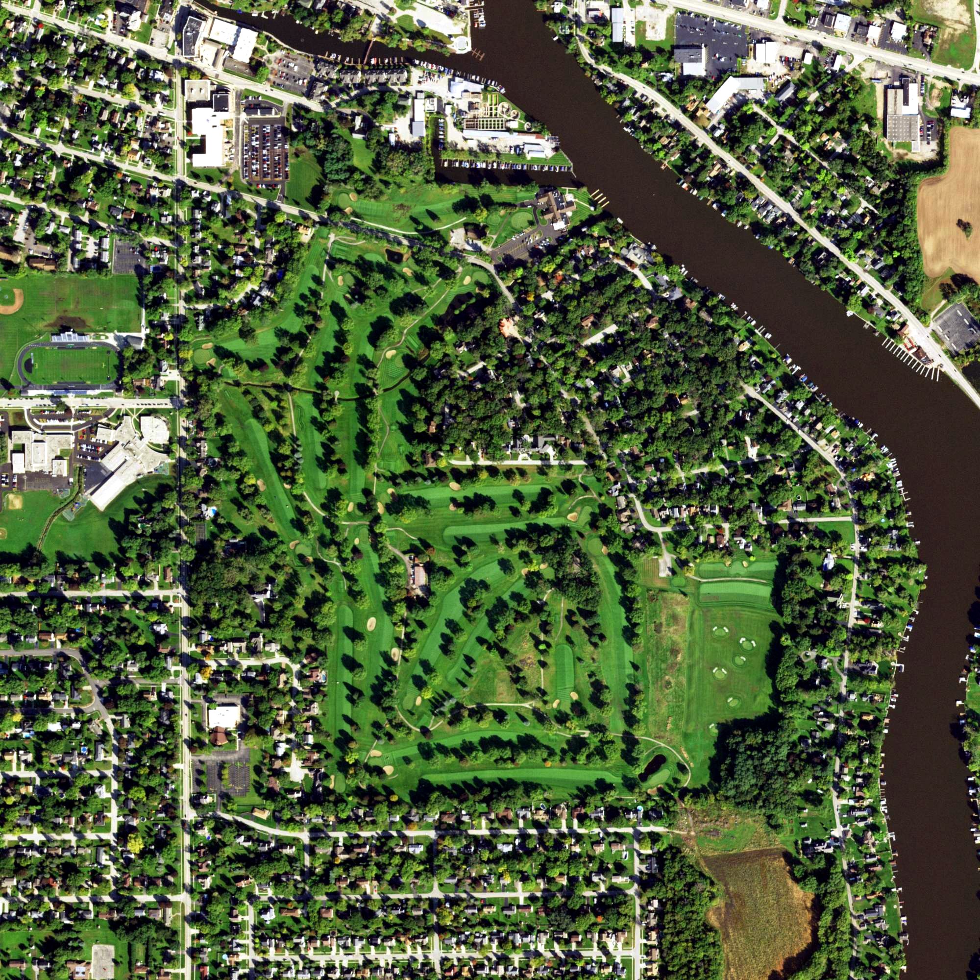 Aerial view of McHenry Country Club, IL
