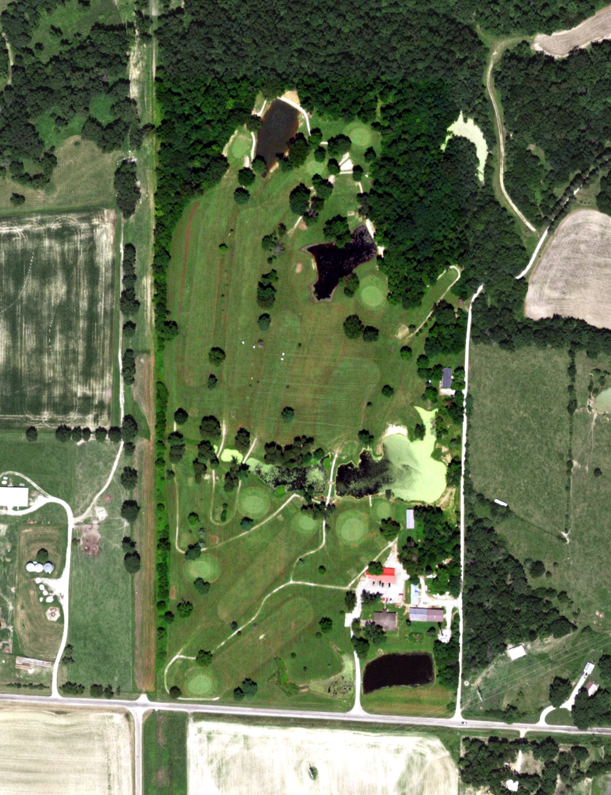 Aerial view of Ramsey Lake Golf Course, IL