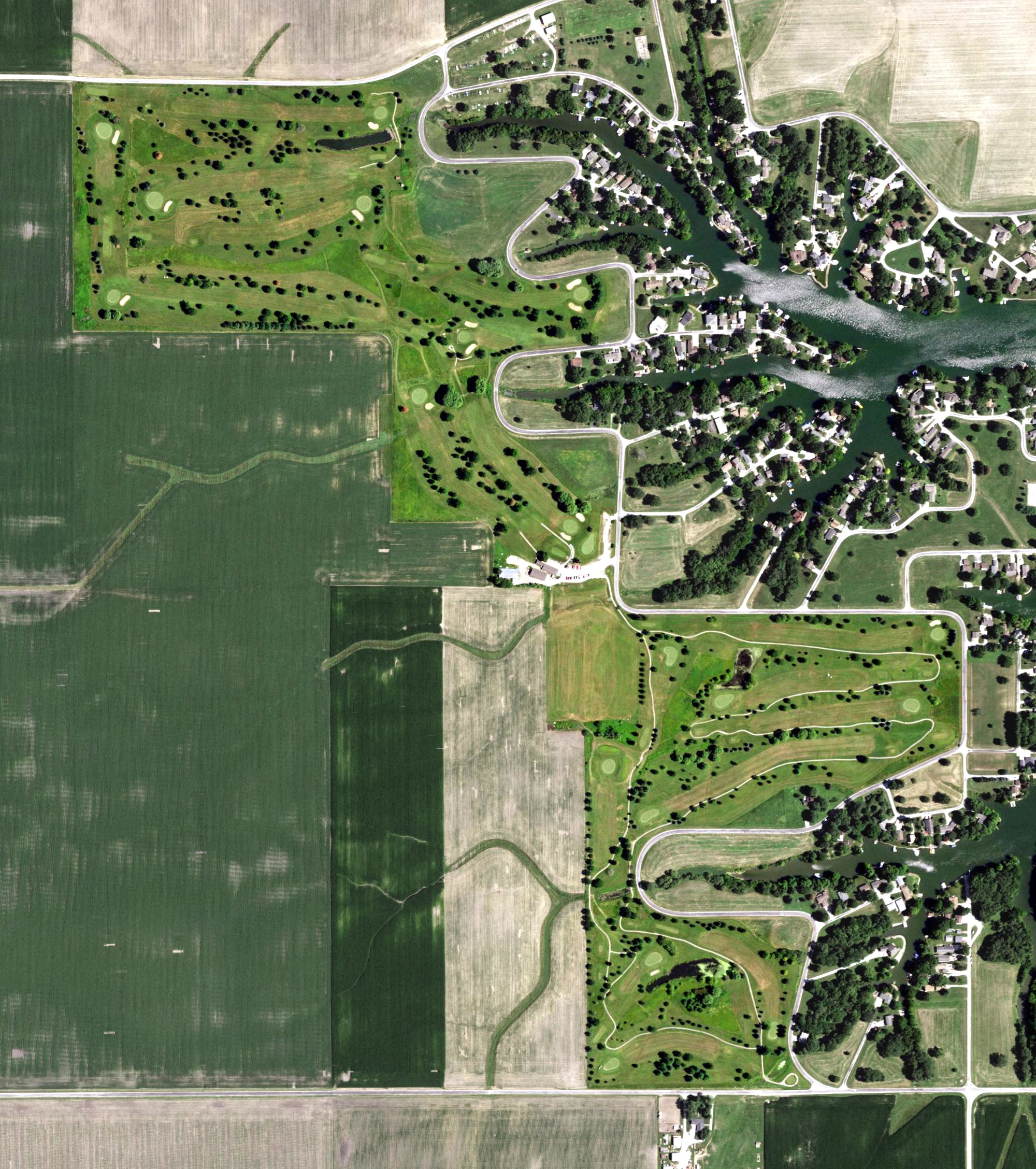 Aerial view of Shambolee Golf Course, IL
