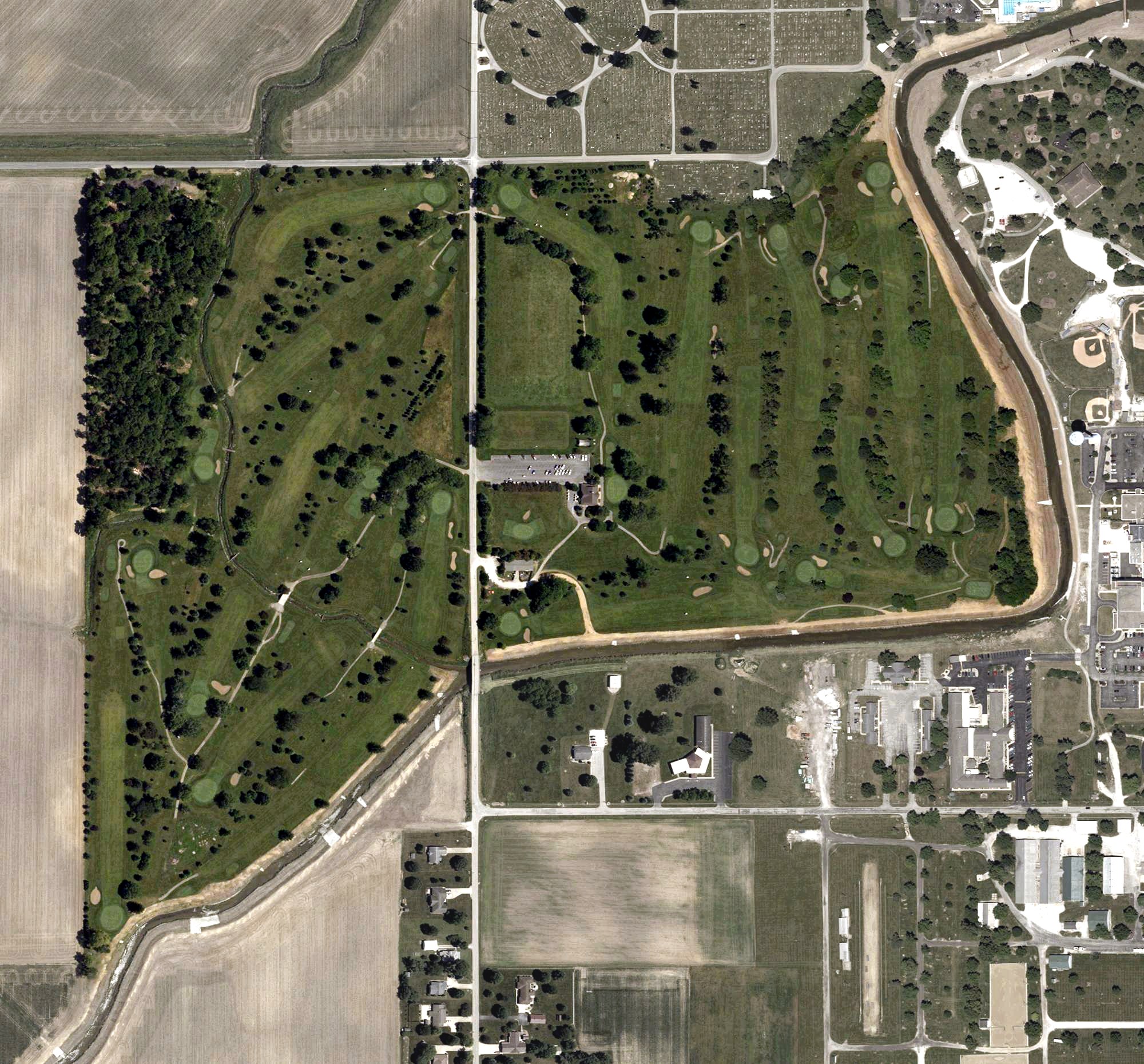 Aerial view of Tipton Municipal Golf Course, IN