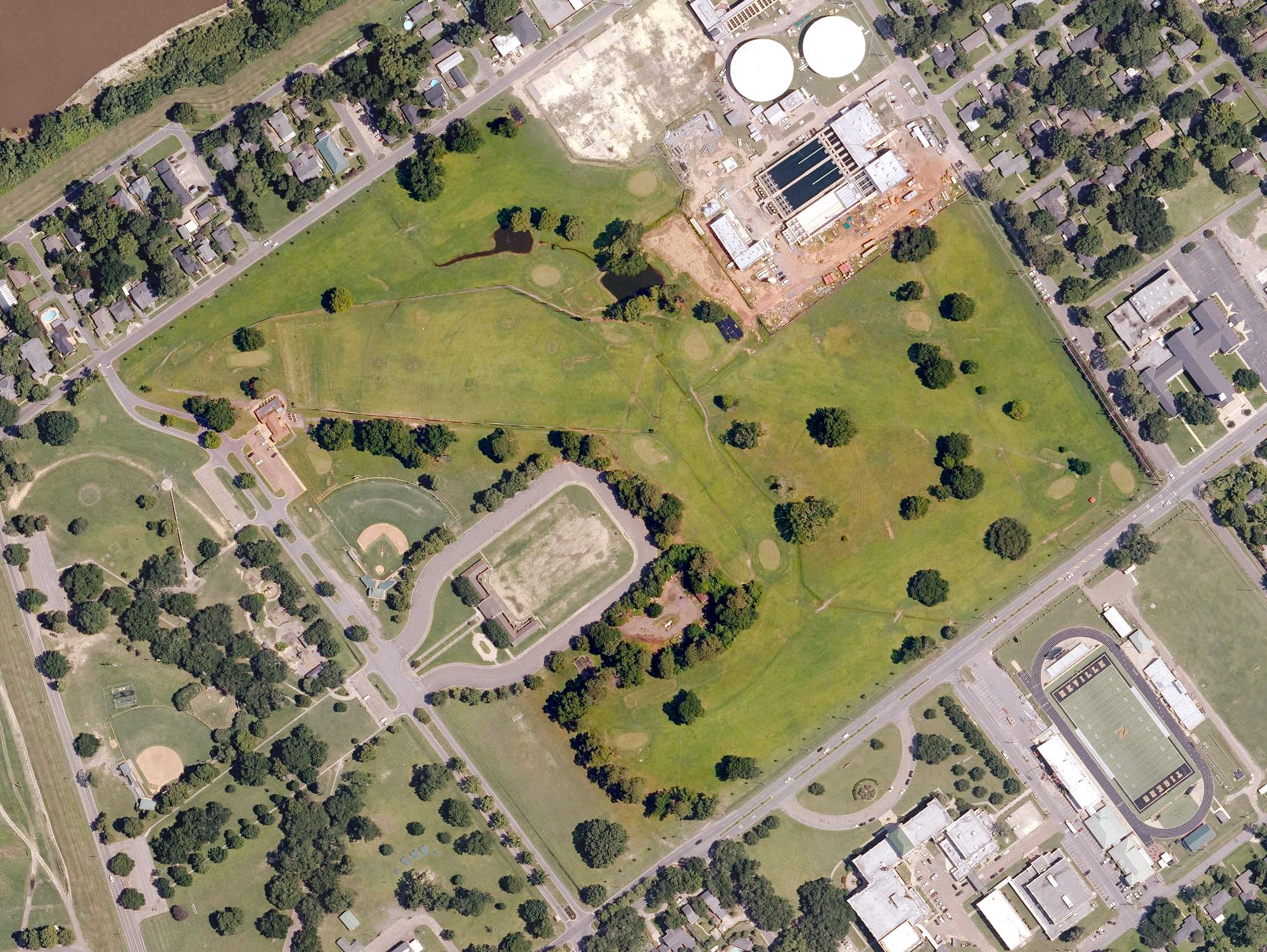 Aerial view of Forsythe Park Golf Course, LA
