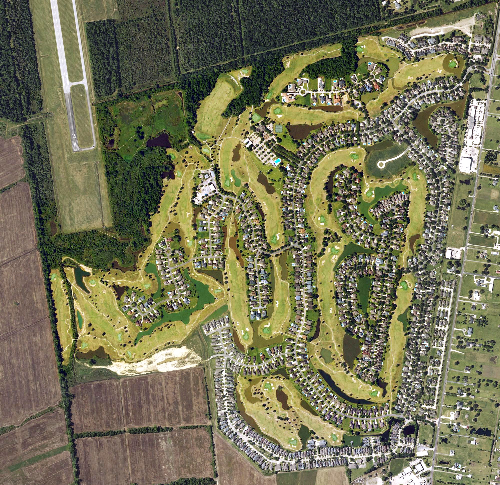 Aerial view of Pelican Point Golf and Country Club, LA