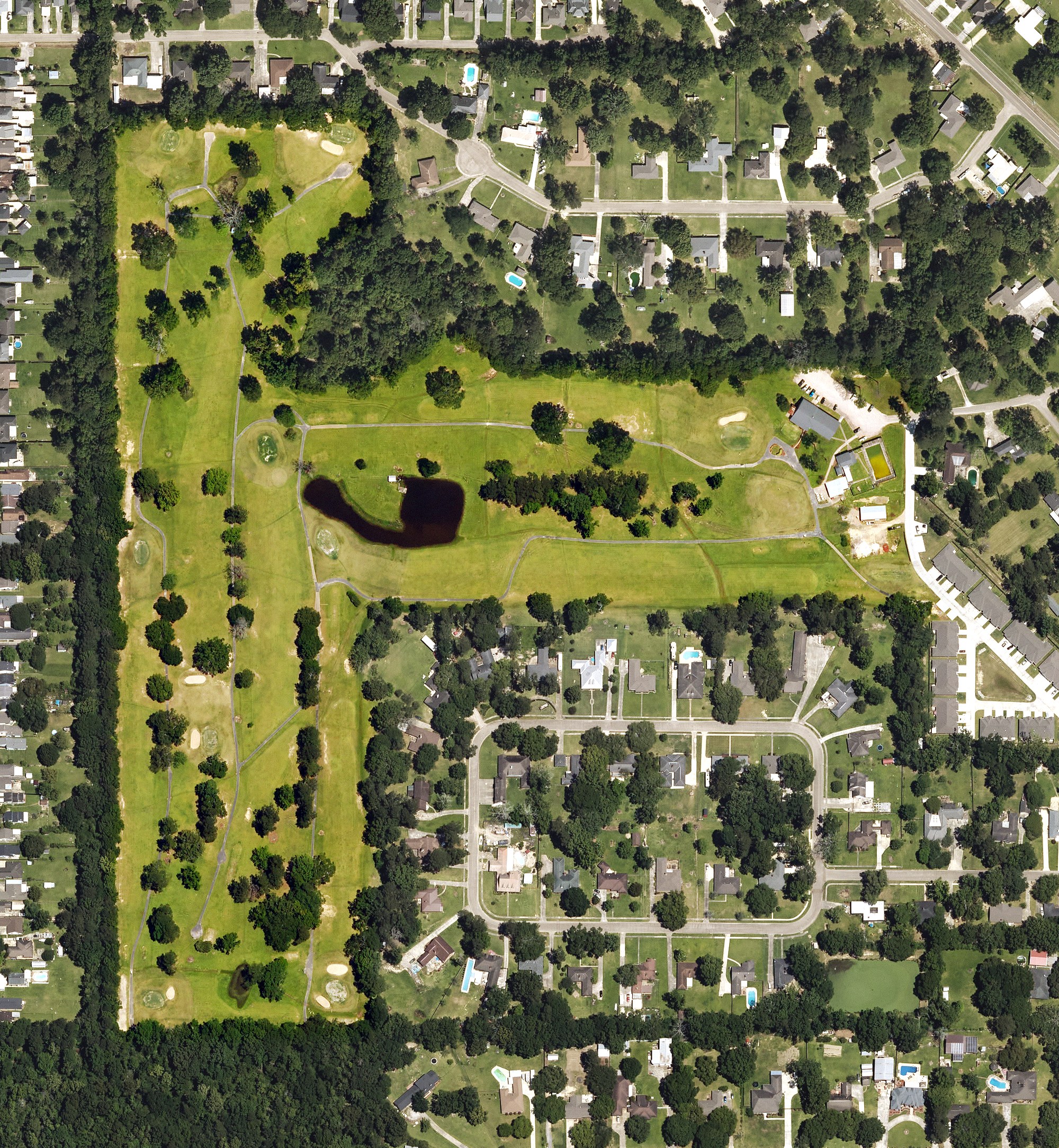Aerial view of The Pines at North Park, LA