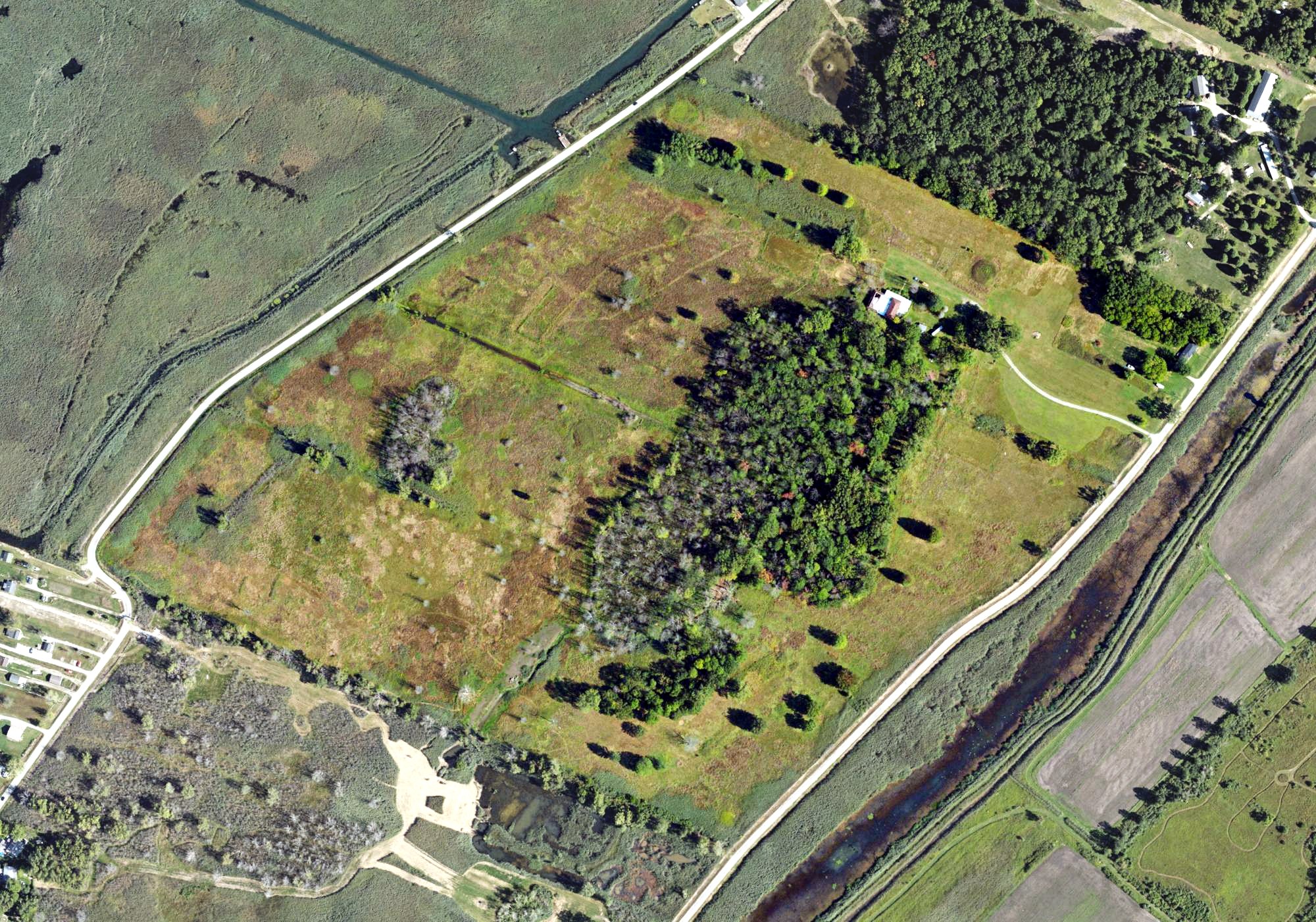 Aerial view of Middle Channel Golf & Country Club, MI