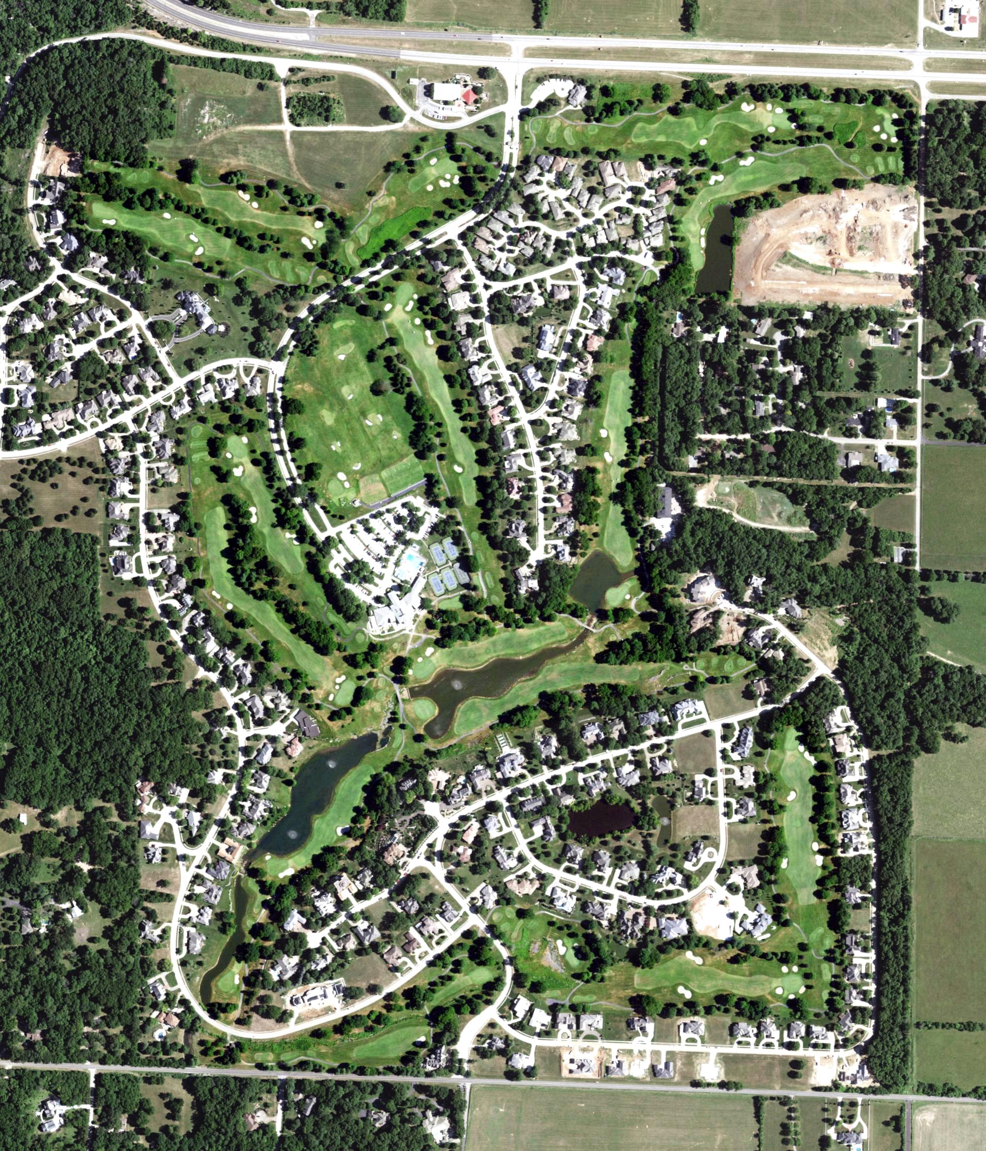 Aerial view of Highland Springs Country Club, MO