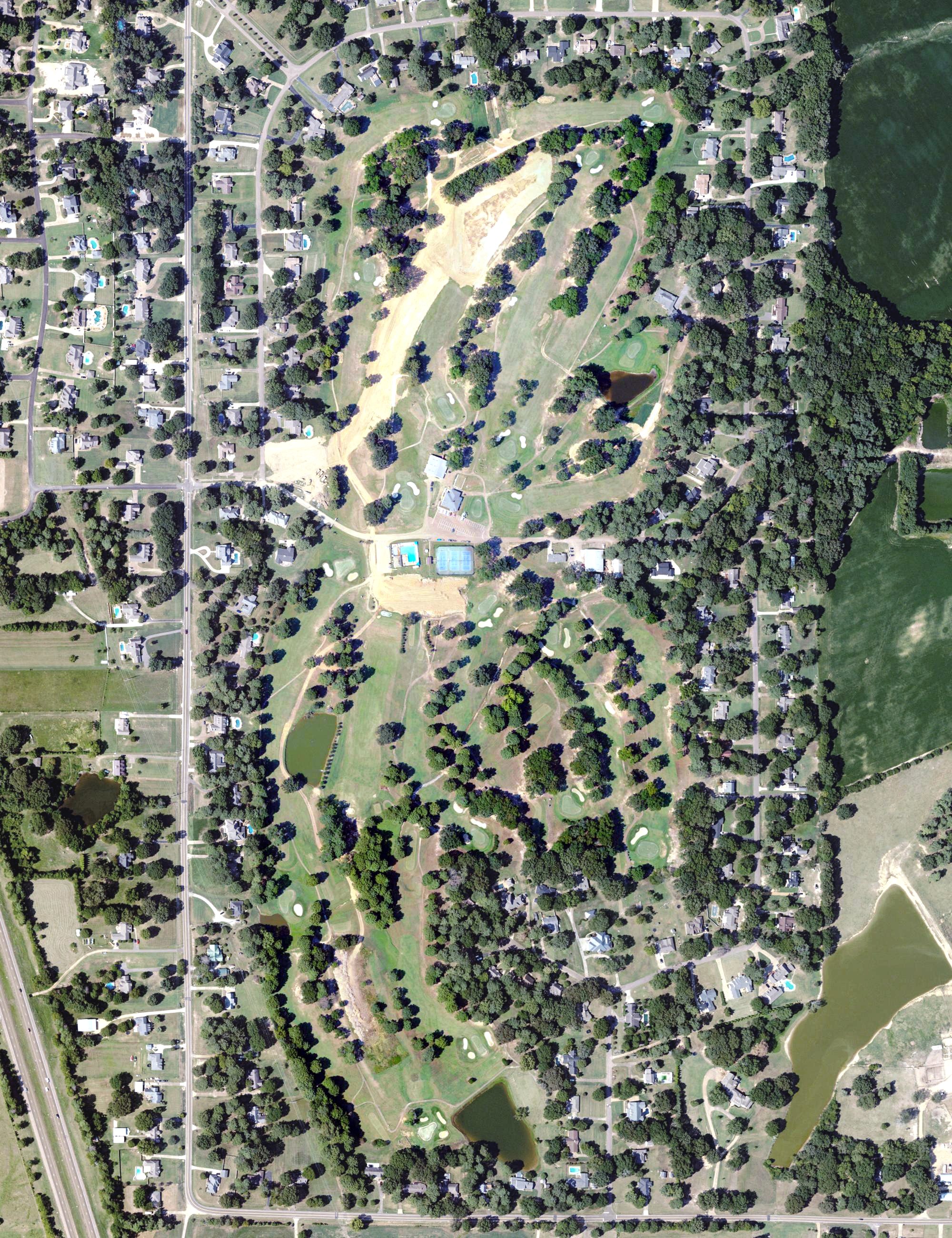 Aerial view of Back Acres Country Club, MS