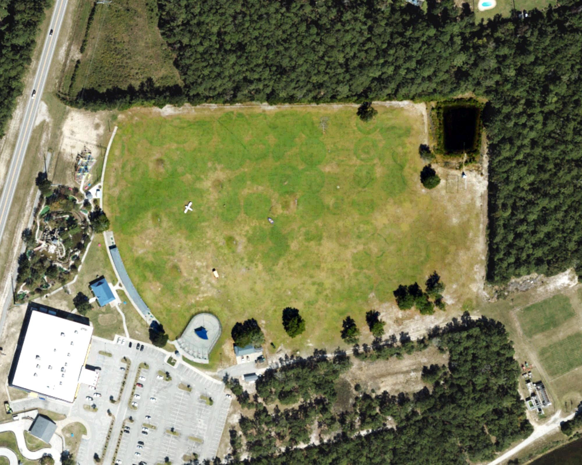 Aerial view of Golfin Dolphin, NC