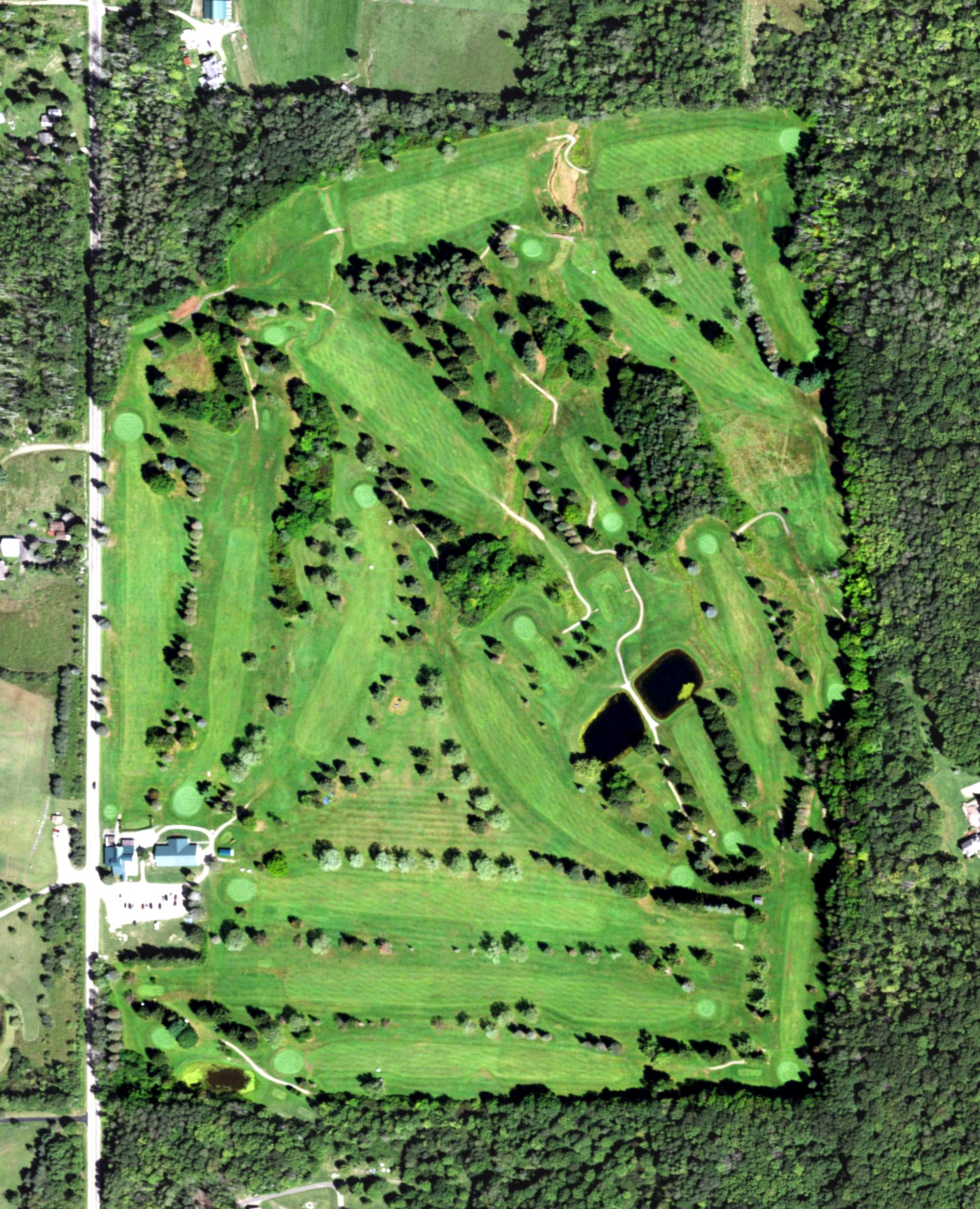 Aerial view of Maplehurst Country Club, NY