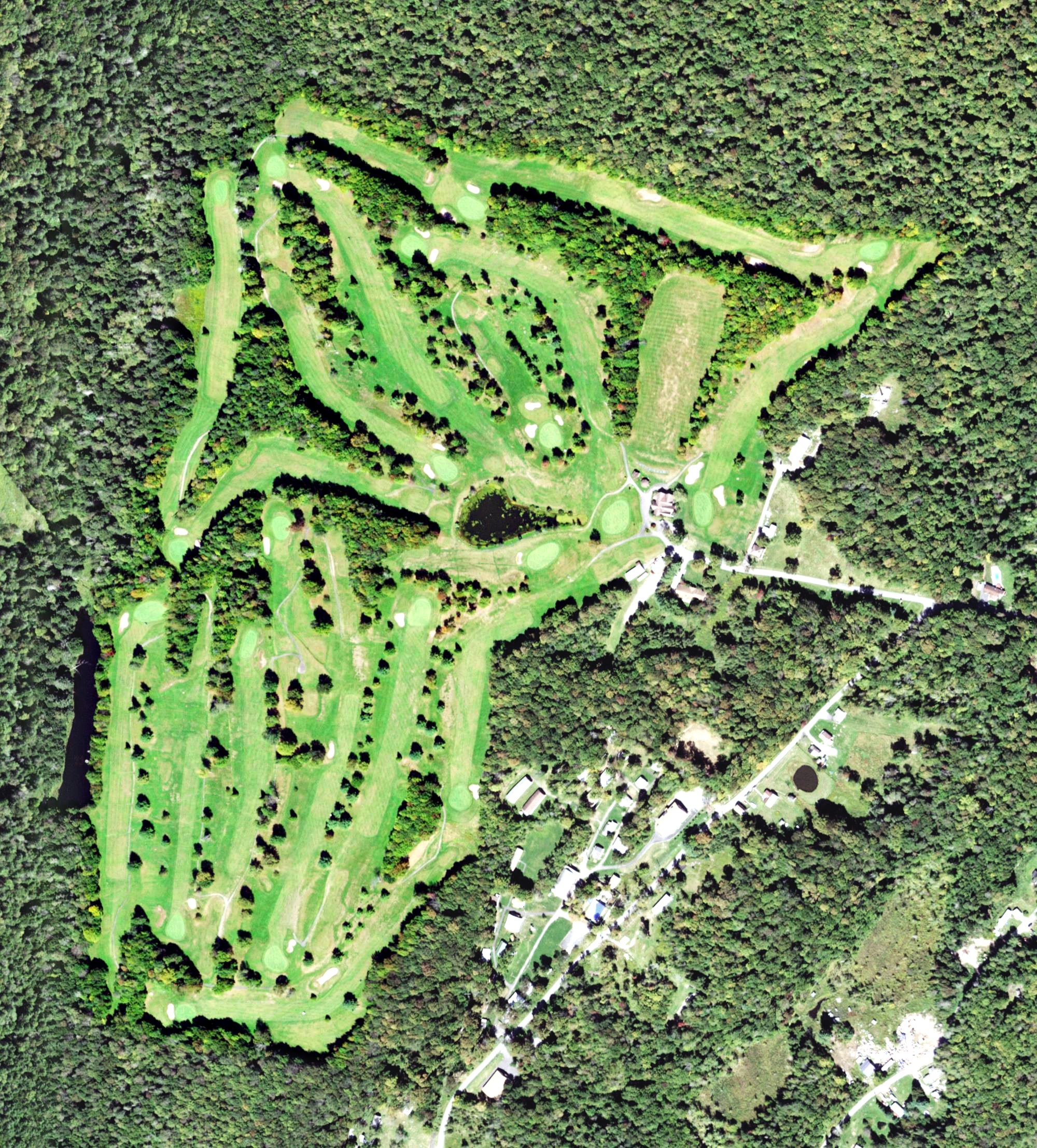 Aerial view of Swan Lake Golf & Country Club, NY