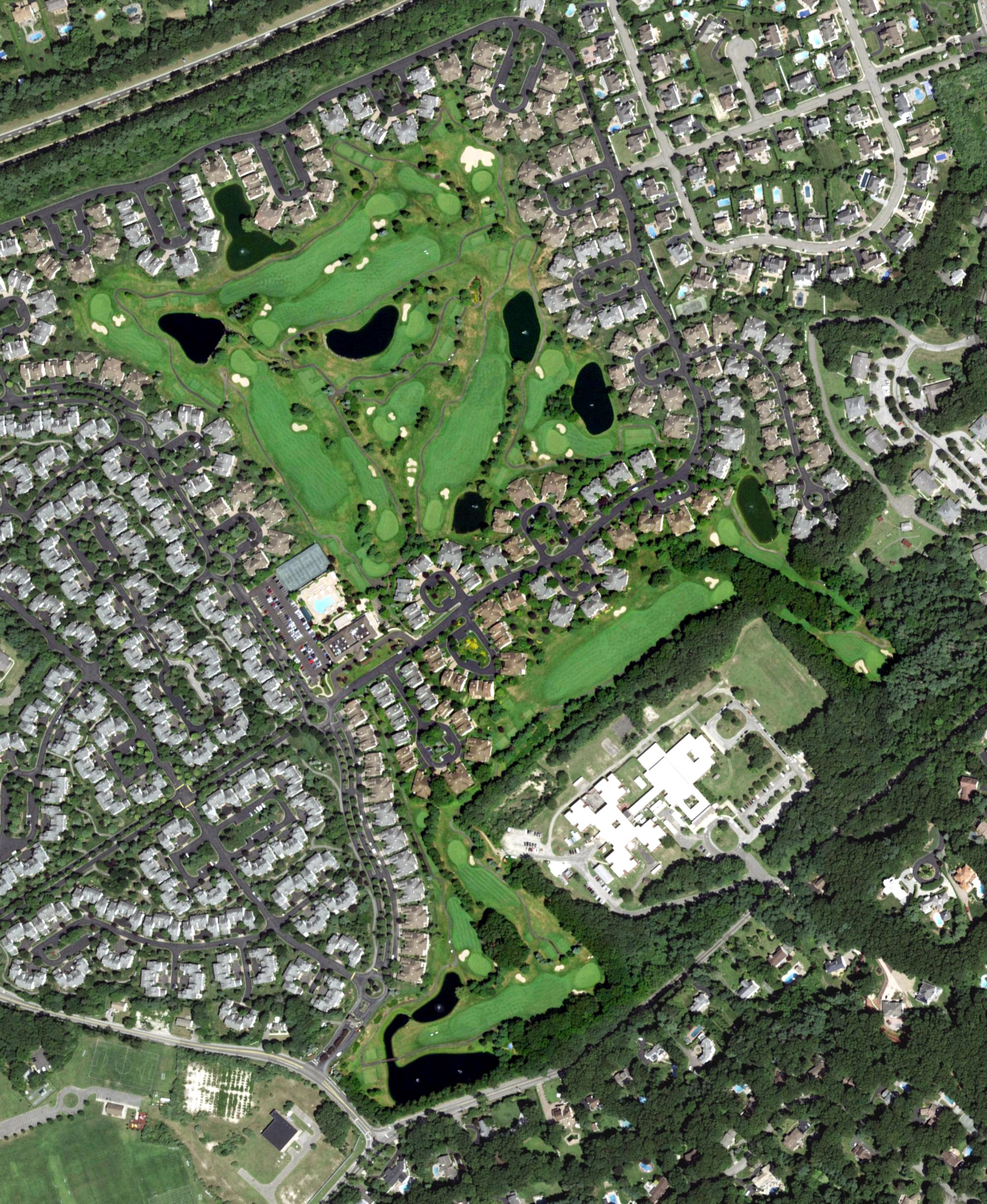Aerial view of The Greens at Half Hollow, NY