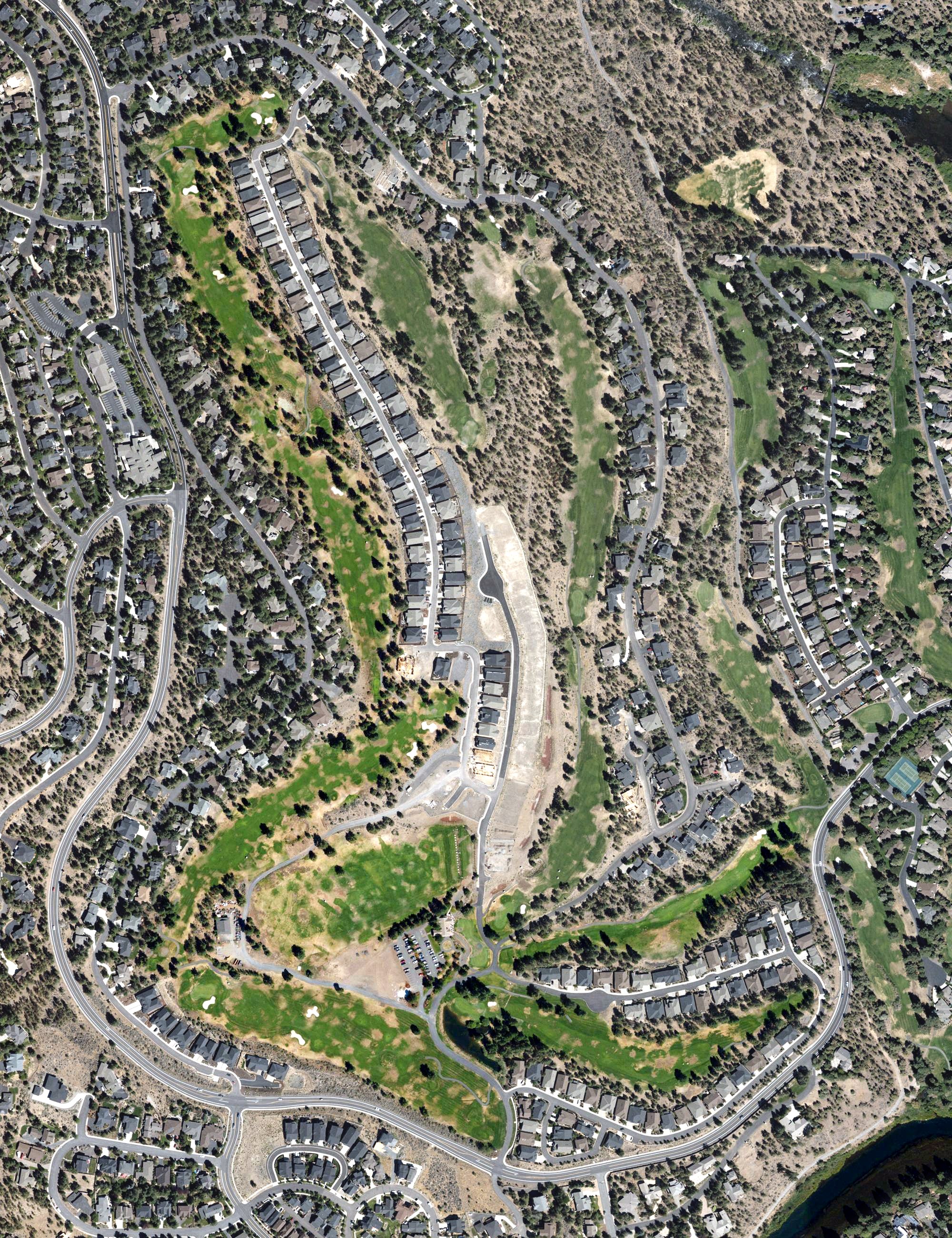 Aerial view of River's Edge Golf Course, OR