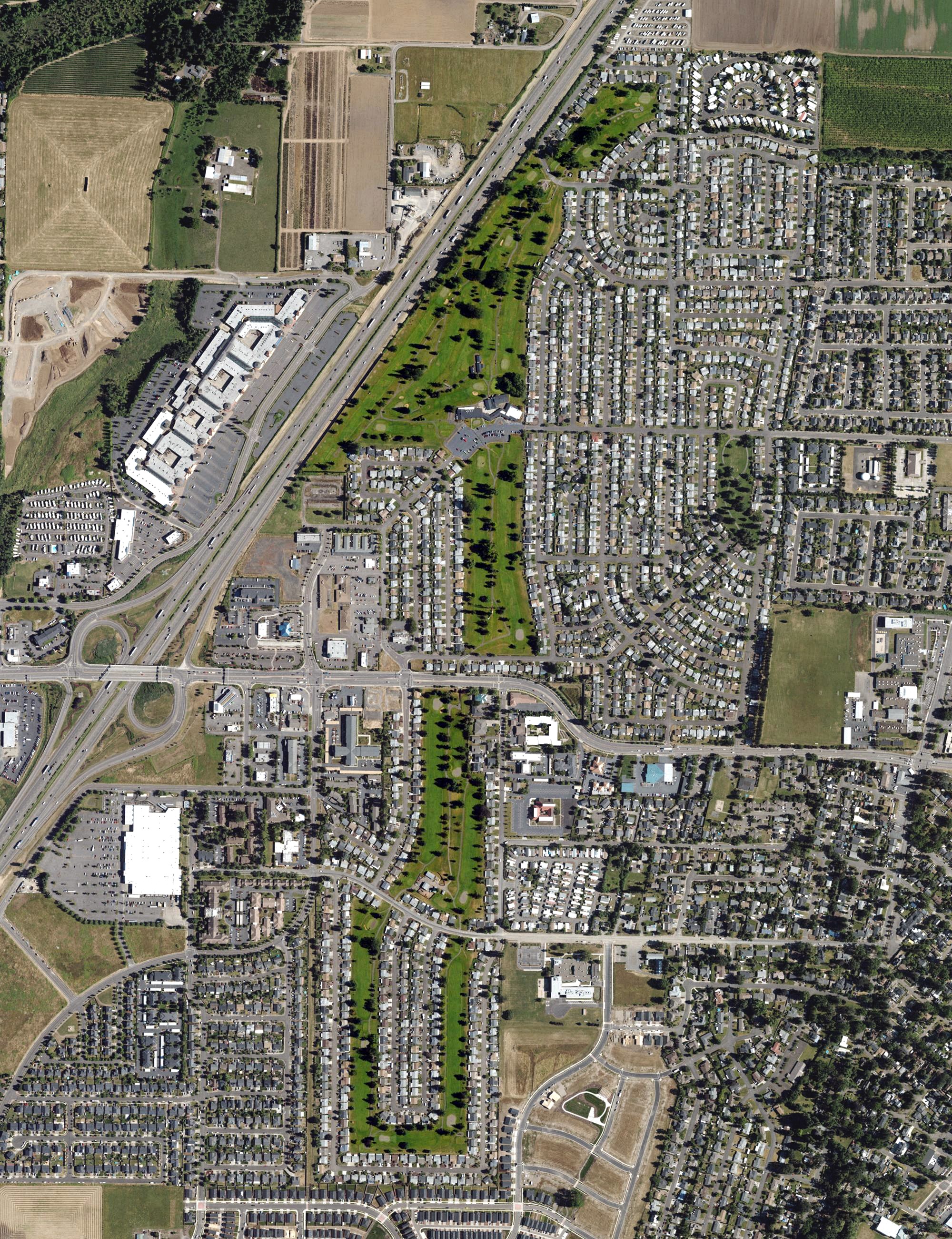 Aerial view of Woodburn Golf Course, OR