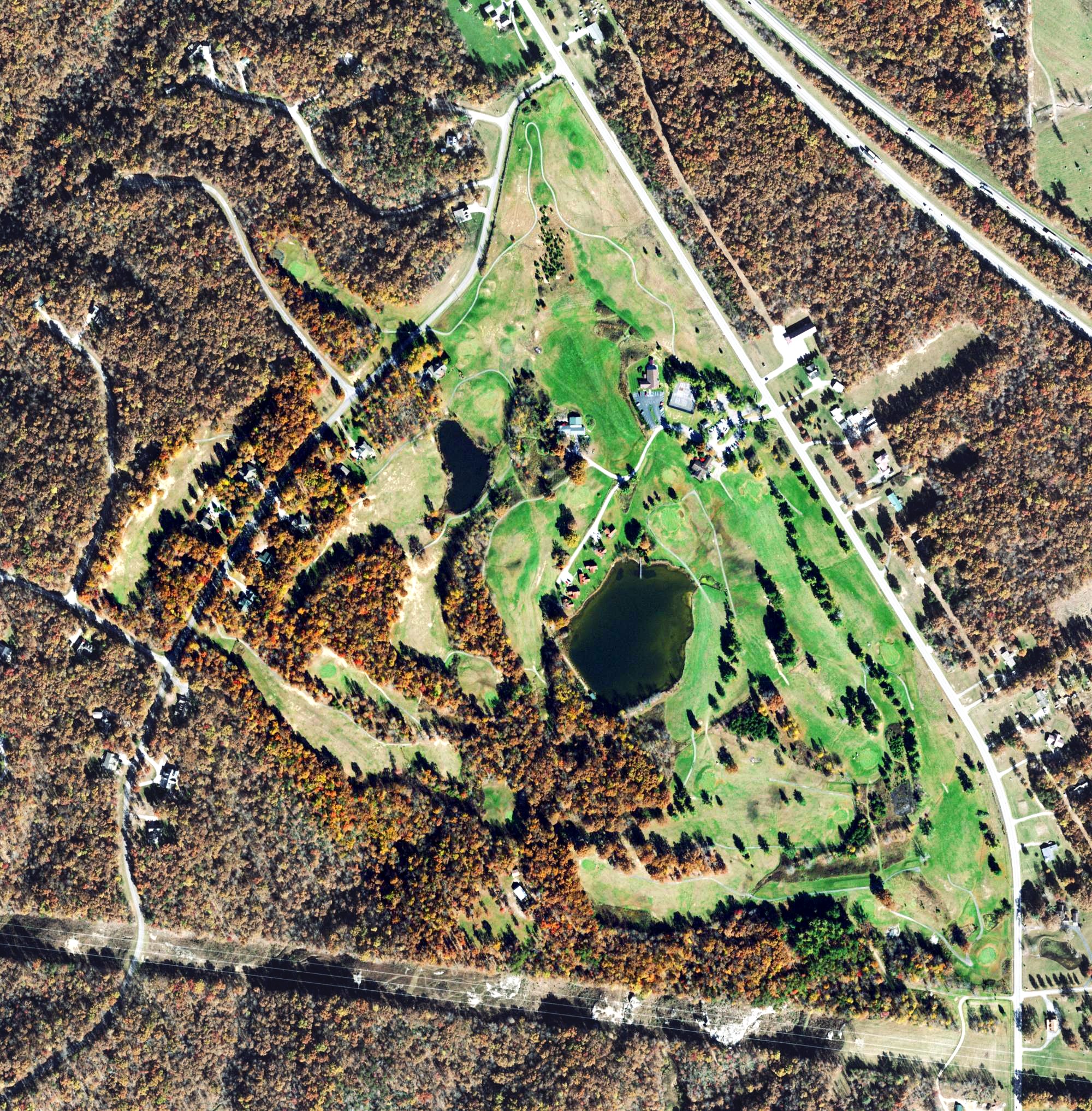 Aerial view of Cumberland Cove Golf Course, TN