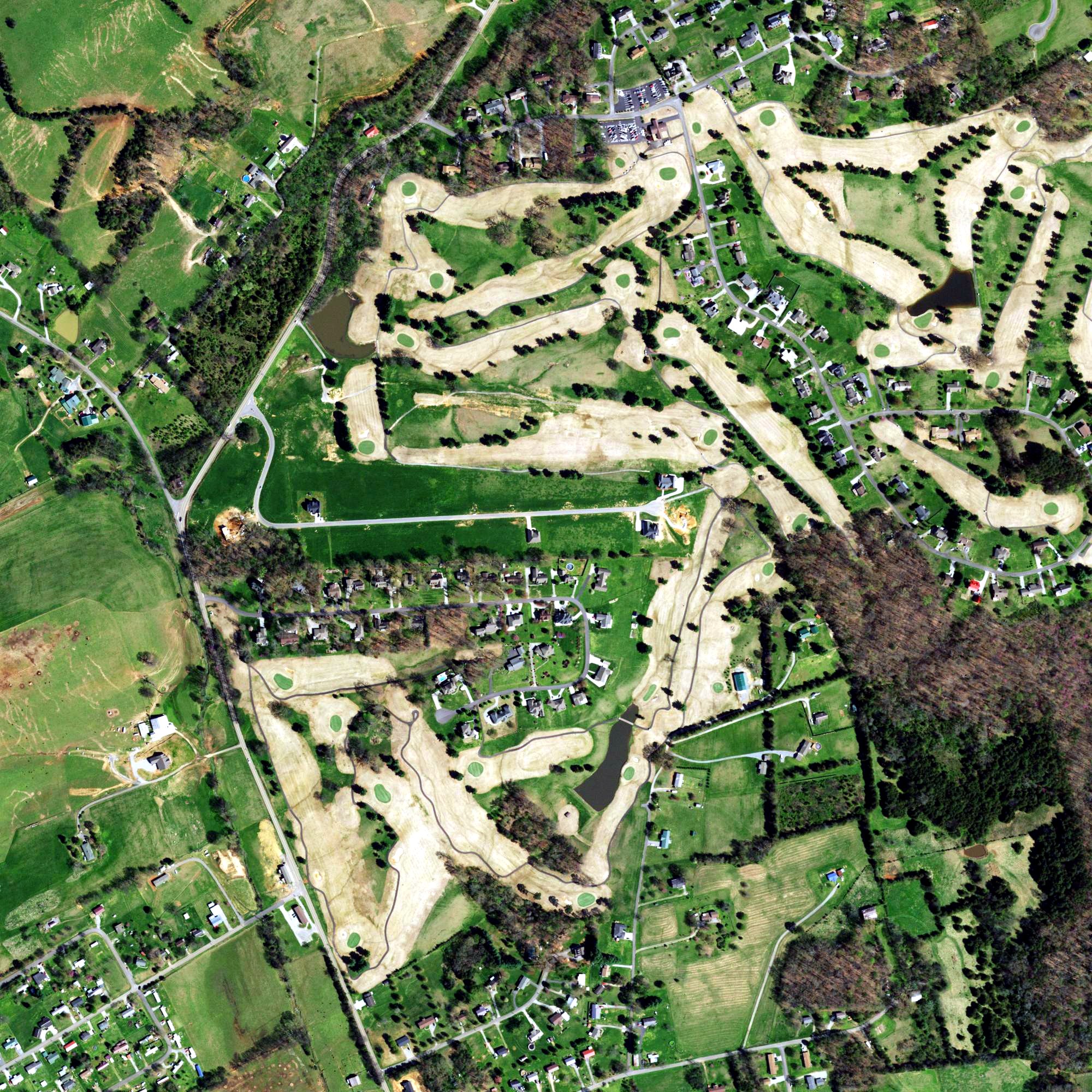 Aerial view of Dandridge Golf & Country Club, TN