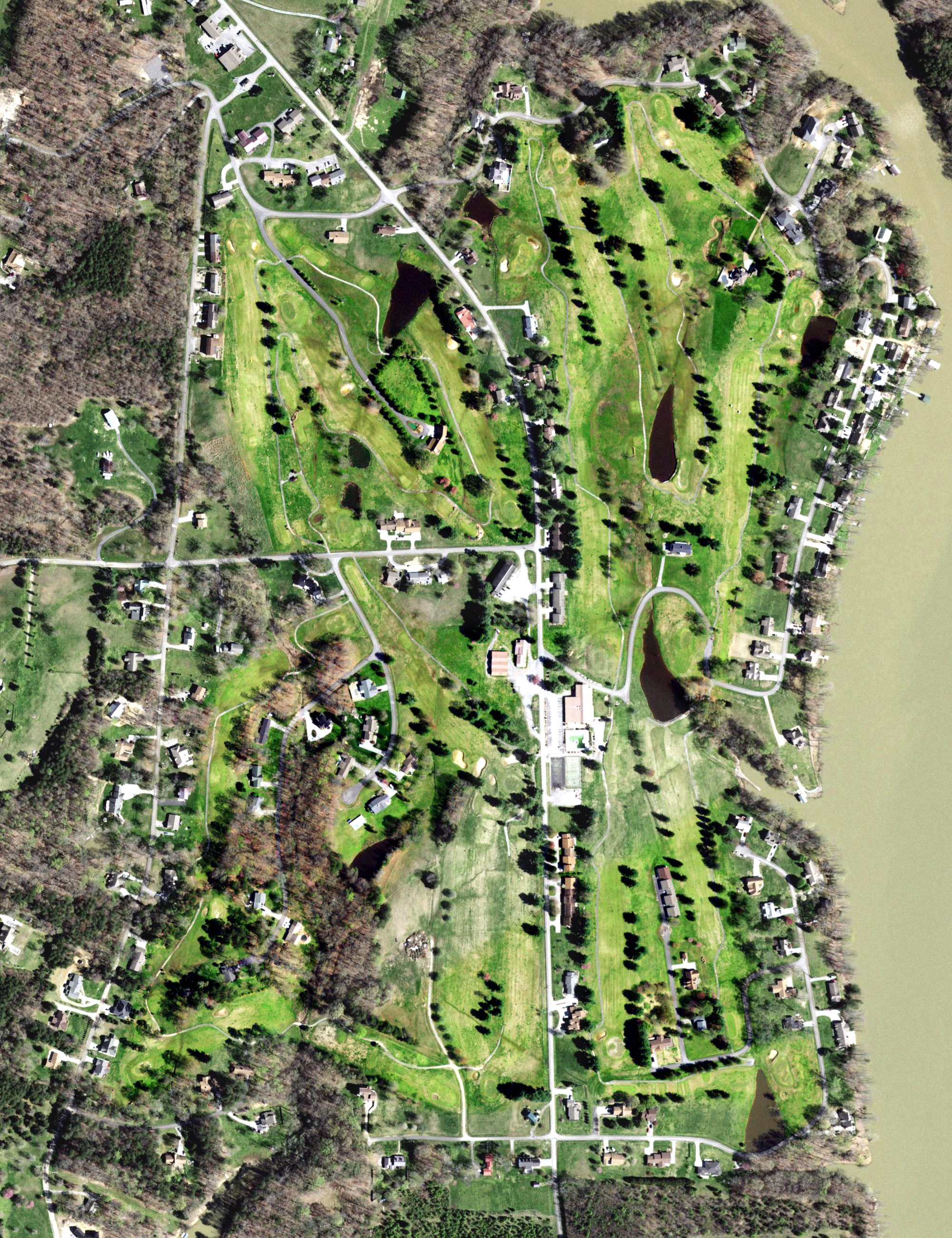 Aerial view of Lakeland Golf Course of Baneberry, TN