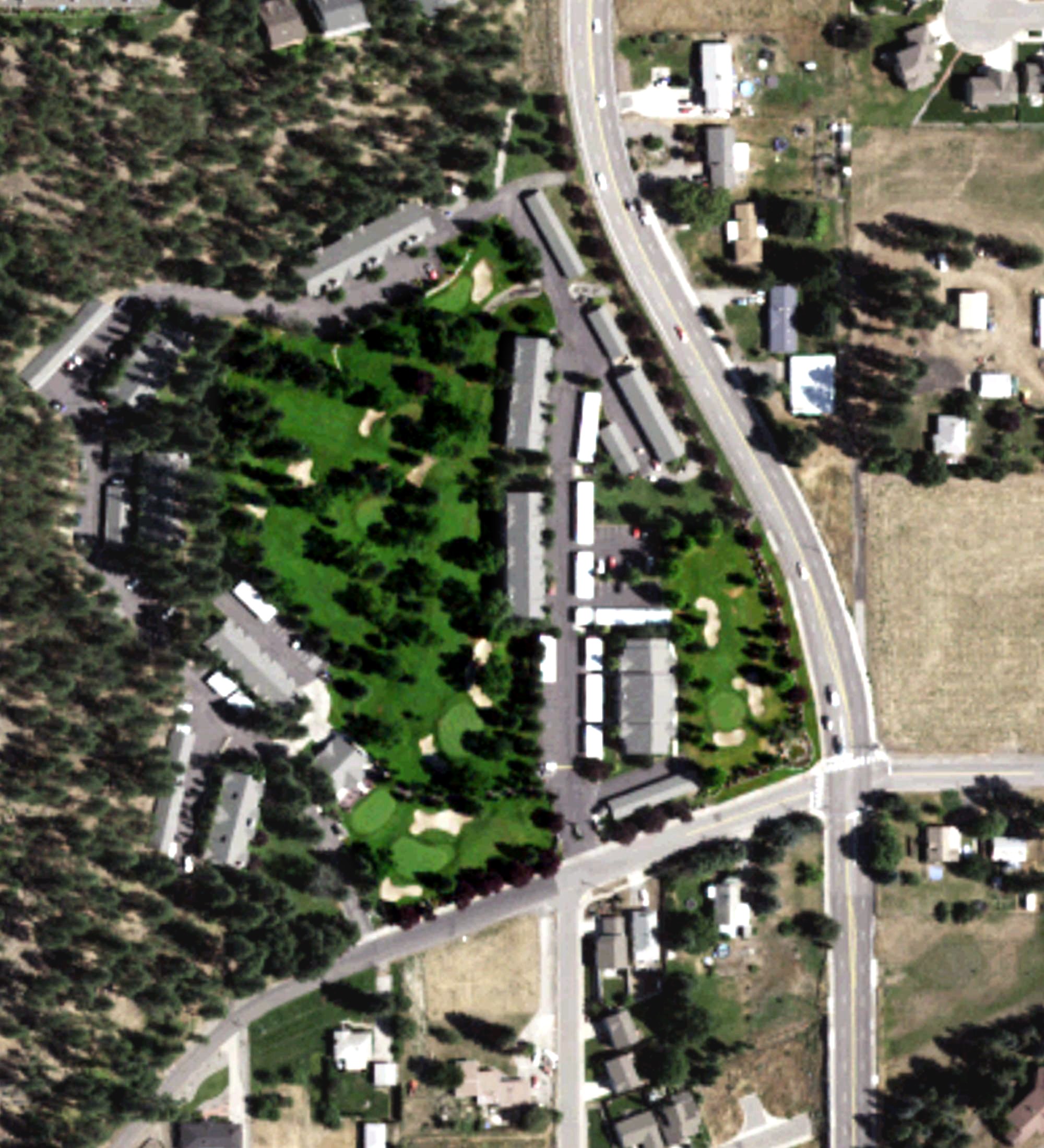 Aerial view of Pasadena Ridge Apartments Golf Course, WA