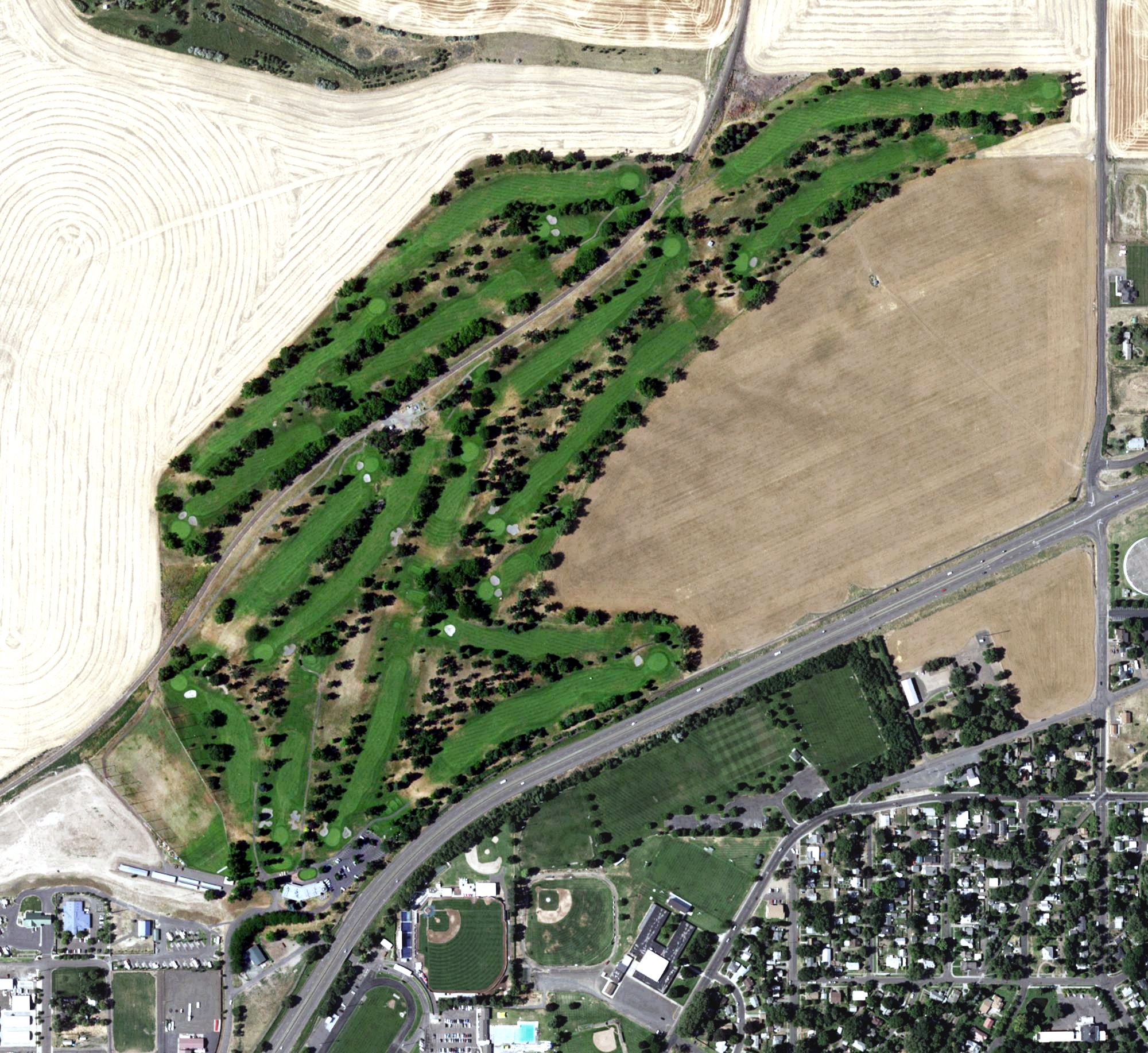 Aerial view of Veterans Memorial Golf Course, WA