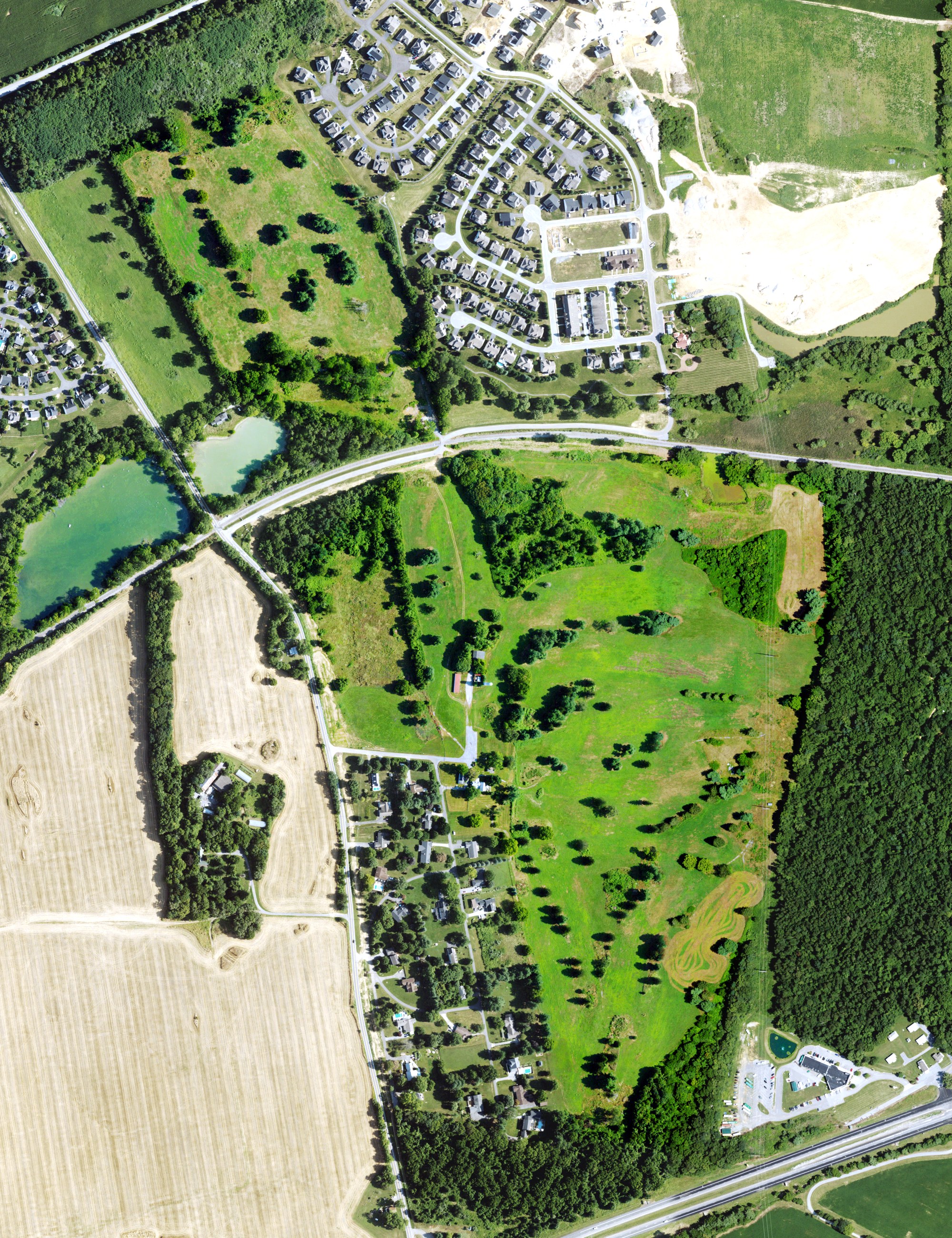 Aerial view of Sleepy Hollow Golf and Country Club, WV